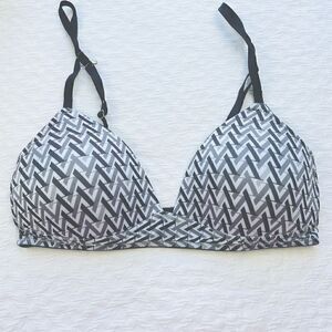 BUY 1 GET 1 FREE Unlined cool comfortable every day bra GEOMETRIC print black an